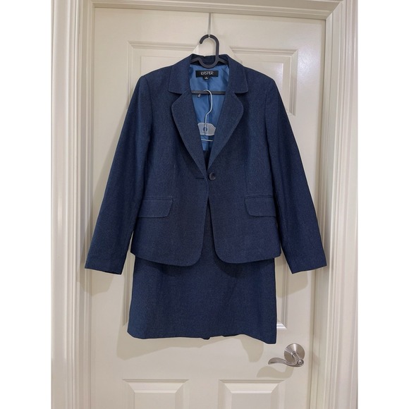 Kasper Jackets & Blazers - kasper women 2- piece suits size 8